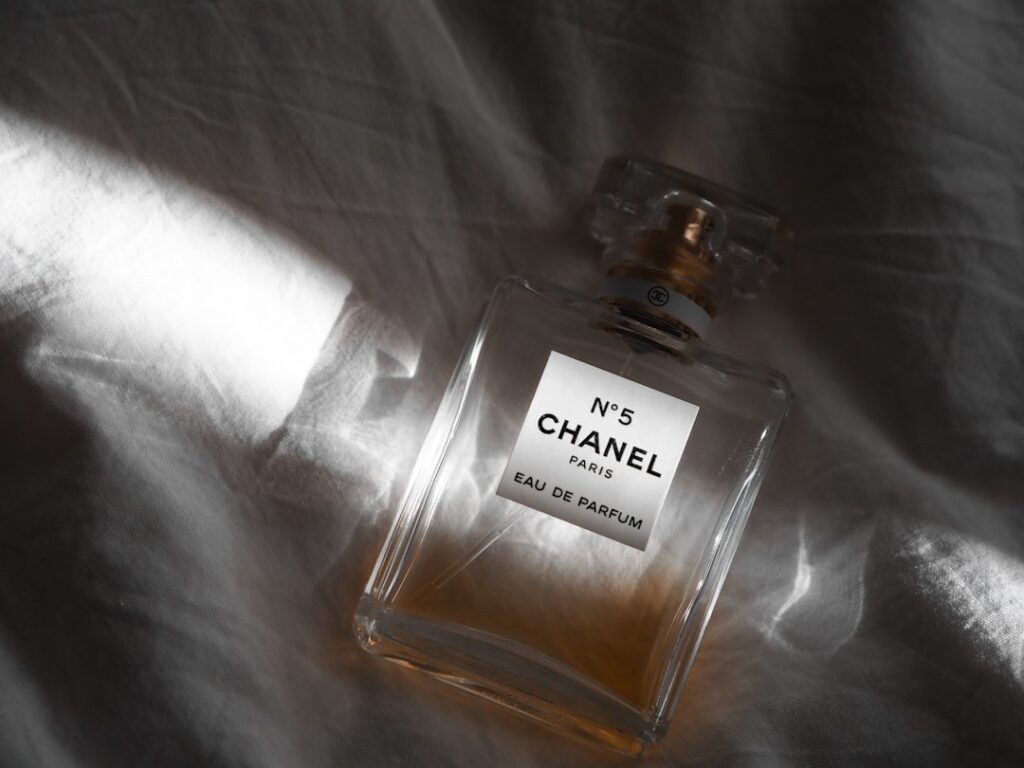 ドルガバ ライトブルー 似てる プチプラのイメージ画像