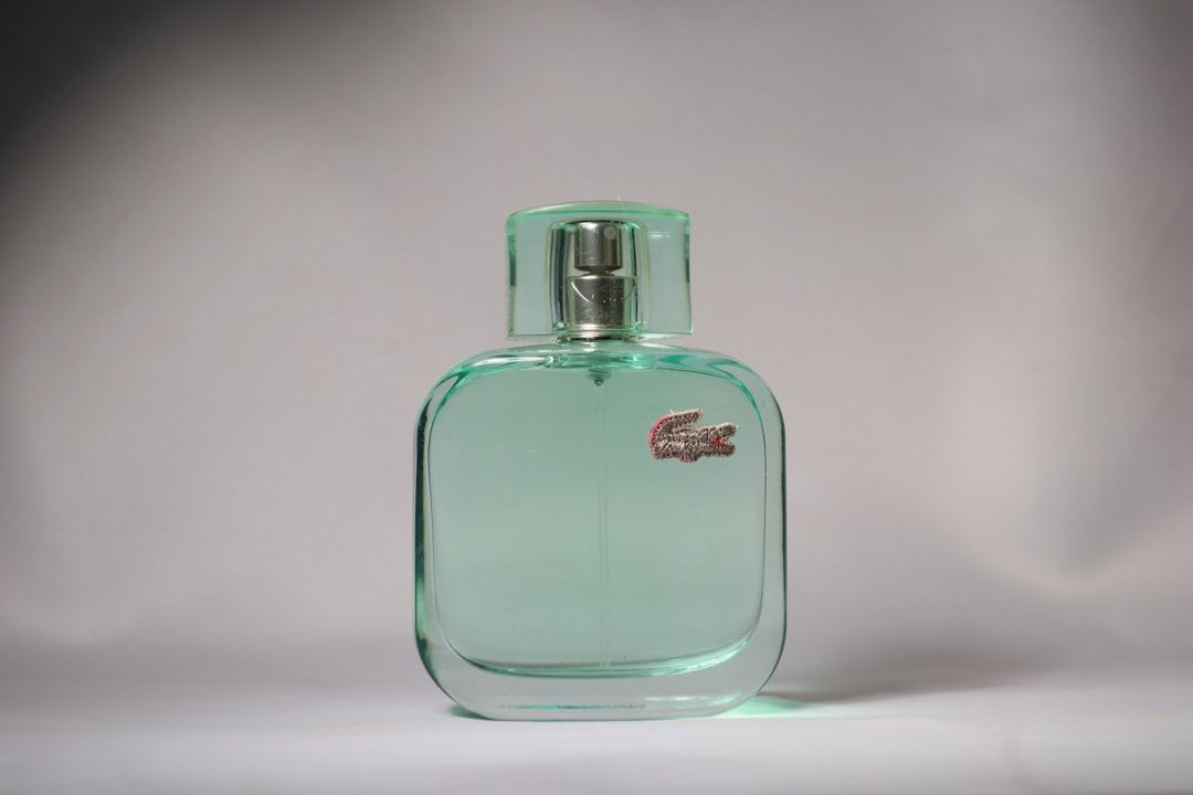 香水 メンズ 職場 マナーのイメージ画像