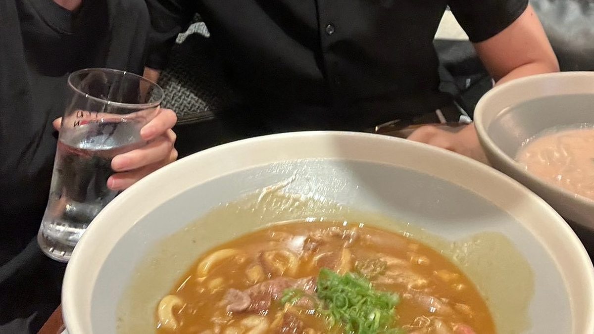 カレーうどんと明太子クリームのおうどん